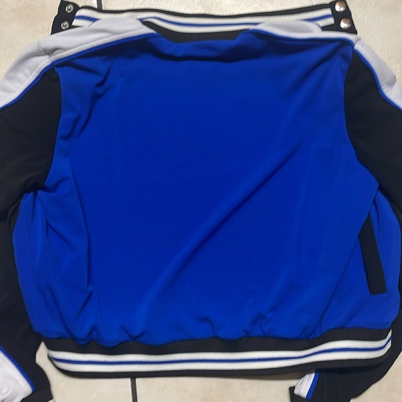 Jacket - Picture 7 of 7